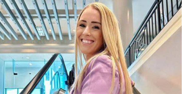 Jen Hamilton becomes emotional in a viral video as she shares a heartfelt statement and asks fans for privacy amid relationship speculation.